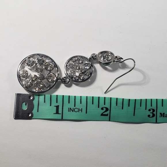 Sparkly silver tone dangle drop earings - Picture 4 of 4